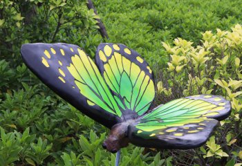 蝴蝶雕塑-操场创意玻璃钢蝴蝶雕塑