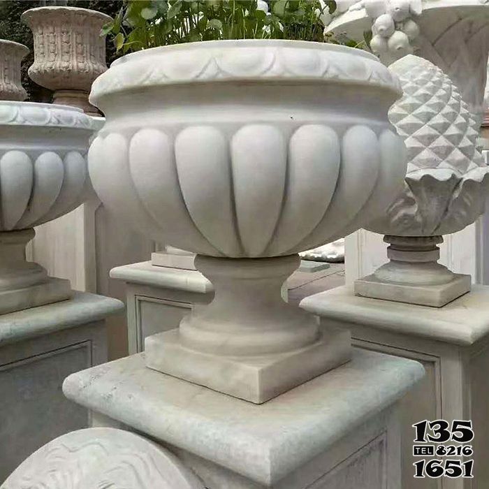 花盆雕塑-汉白玉城市园林大理石石雕花盆雕塑高清图片