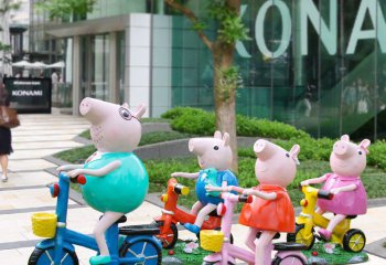 卡通雕塑-学校公园小猪骑车一家玻璃钢雕塑