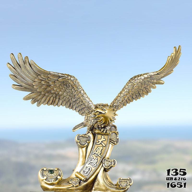 老鹰雕塑-户外空中飞舞的不锈钢老鹰雕塑高清图片
