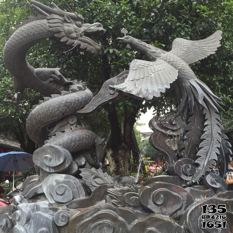 龙雕塑-景区创意不锈钢仿古做旧凤凰和龙雕塑