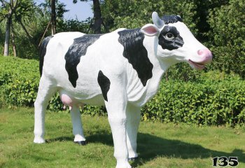 牛雕塑-农场一只大号玻璃钢奶牛雕塑