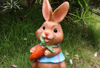 兔子雕塑-幼儿园一只拿胡萝卜的卡通兔子雕塑