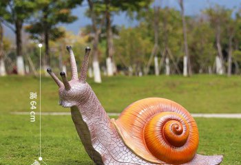 蜗牛雕塑-草地上摆放的中号银灰色的玻璃钢创意蜗牛雕塑