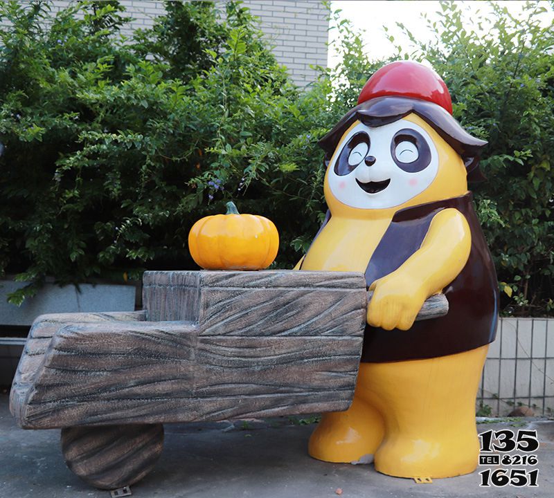 熊猫雕塑-小区观光景区卡通推车玻璃钢熊猫雕塑高清图片