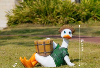 鸭子雕塑-躺在草坪上的玻璃钢 卡通鸭子雕塑