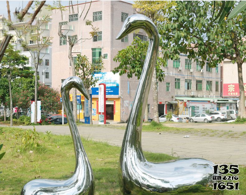 天鹅雕塑-公园不锈钢镜面抽象个性天鹅雕塑