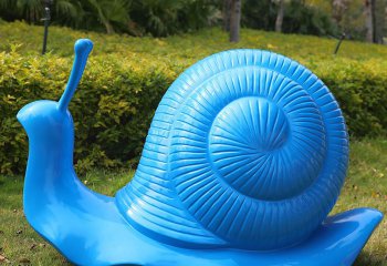蜗牛雕塑-草地上摆放的蓝色的直视的玻璃钢彩绘蜗牛雕塑