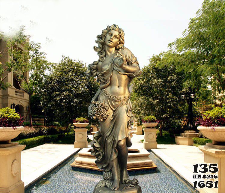 女人雕塑-广场铜雕人物景观不锈钢仿铜女人雕塑高清图片