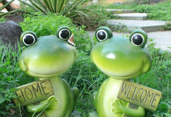青蛙雕塑-室内两只绿色玻璃钢青蛙雕塑