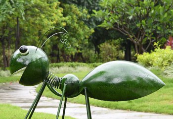 蚂蚁雕塑-酒店户外绿色抬尾玻璃钢蚂蚁雕塑