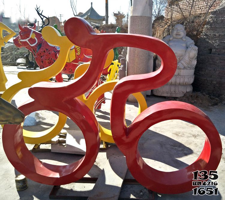 自行车雕塑-体育馆摆放玻璃钢彩绘抽象人物骑车雕塑