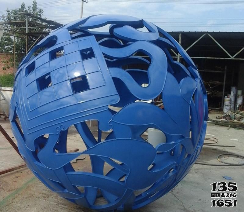 镂空球雕塑-公园户外创意玻璃钢抽象镂空球雕塑高清图片