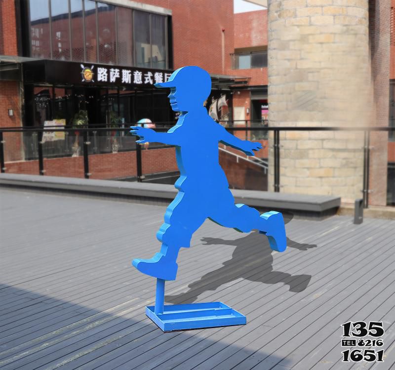 跑步雕塑-幼儿园摆放不锈钢跑步儿童雕塑高清图片
