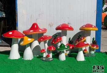 蘑菇雕塑-仿真蘑菇玻璃钢植物蘑菇雕塑