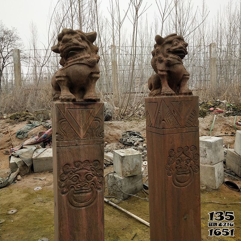 拴马柱雕塑-仿铜狮子园林门前摆放拴马柱雕塑高清图片