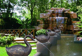 天鹅雕塑-度假村景观铜铸喷漆喷水创意天鹅雕塑