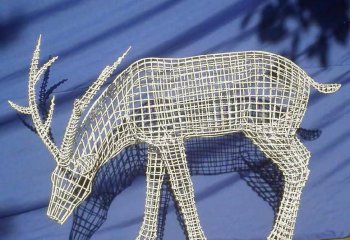 鹿雕塑-不锈钢镂空创意户外景观低头照明的鹿雕塑