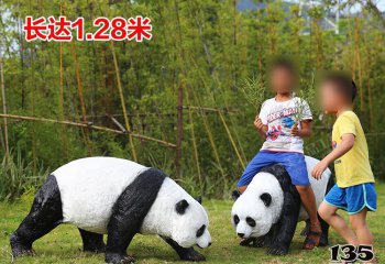 熊猫雕塑-公园大型户外彩绘公仔熊猫玻璃钢雕塑