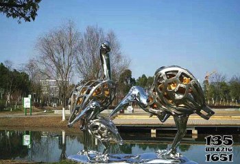 鹤雕塑-不锈钢镜面池塘镂空创意鹤雕塑