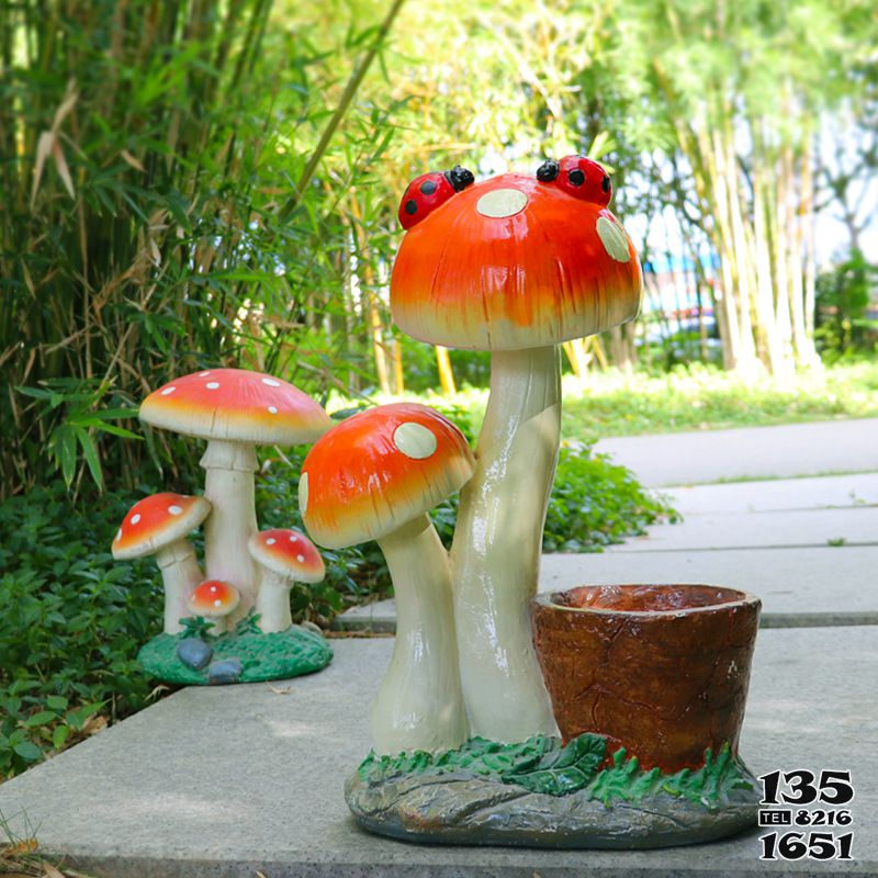 蘑菇雕塑-公园玻璃钢擦黄奕彩绘花盆蘑菇雕塑高清图片