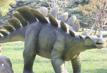 恐龙雕塑-户外草坪玻璃钢大型仿真恐龙雕塑