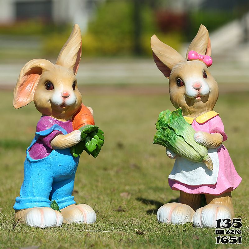 兔子雕塑-商店摆件两只可爱的玻璃钢兔子雕塑高清图片
