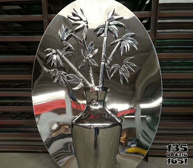 花瓶雕塑-酒店商场室内镜面不锈钢花瓶摆件雕塑高清图片