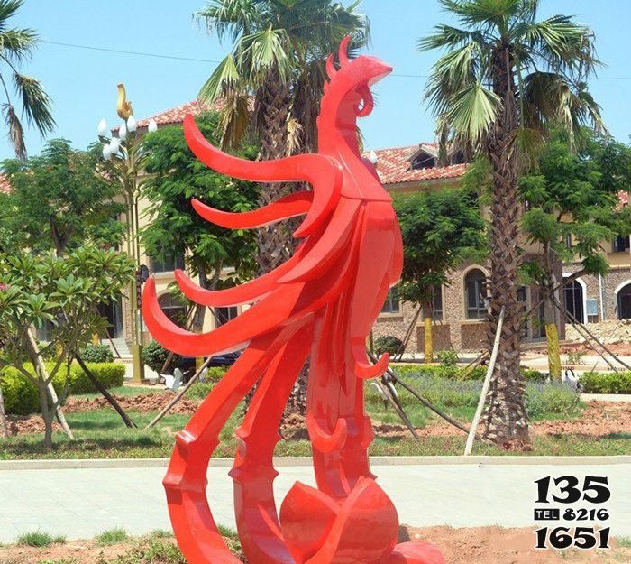 凤凰雕塑-景区街道玻璃钢喷漆烤漆红色凤凰雕塑高清图片
