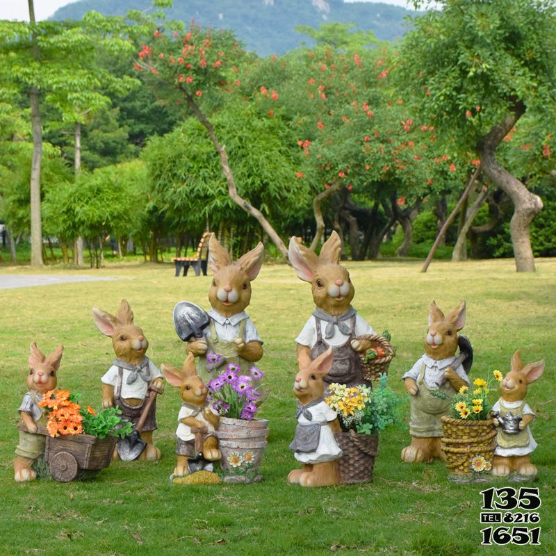 兔子雕塑-景区摆件一群玩耍的树脂兔子雕塑高清图片