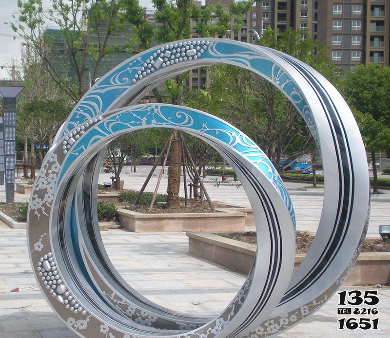 圆环雕塑-公园不锈钢工艺品户外景观摆件圆环雕塑高清图片