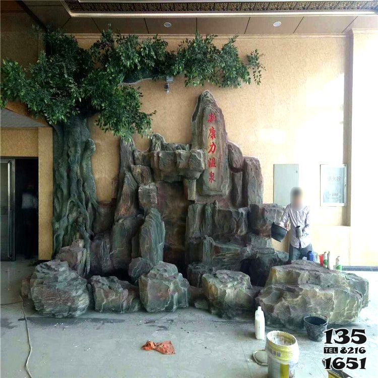 假山雕塑-饭店室内塑石假山景观雕塑高清图片