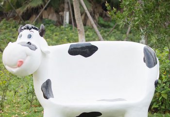 牛雕塑-儿童乐园一只大号可骑的玻璃钢牛雕塑