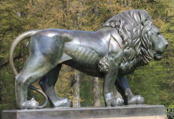 狮子雕塑-公园广场大型仿真不锈钢仿铜站立的狮子雕塑