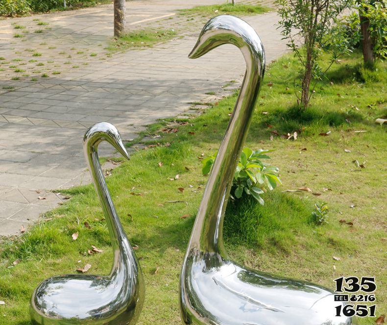天鹅雕塑-花园不锈钢镜面创意抽象天鹅装饰雕塑