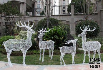 鹿雕塑-别墅景观装饰品摆件大型景观不锈钢镂空鹿雕塑