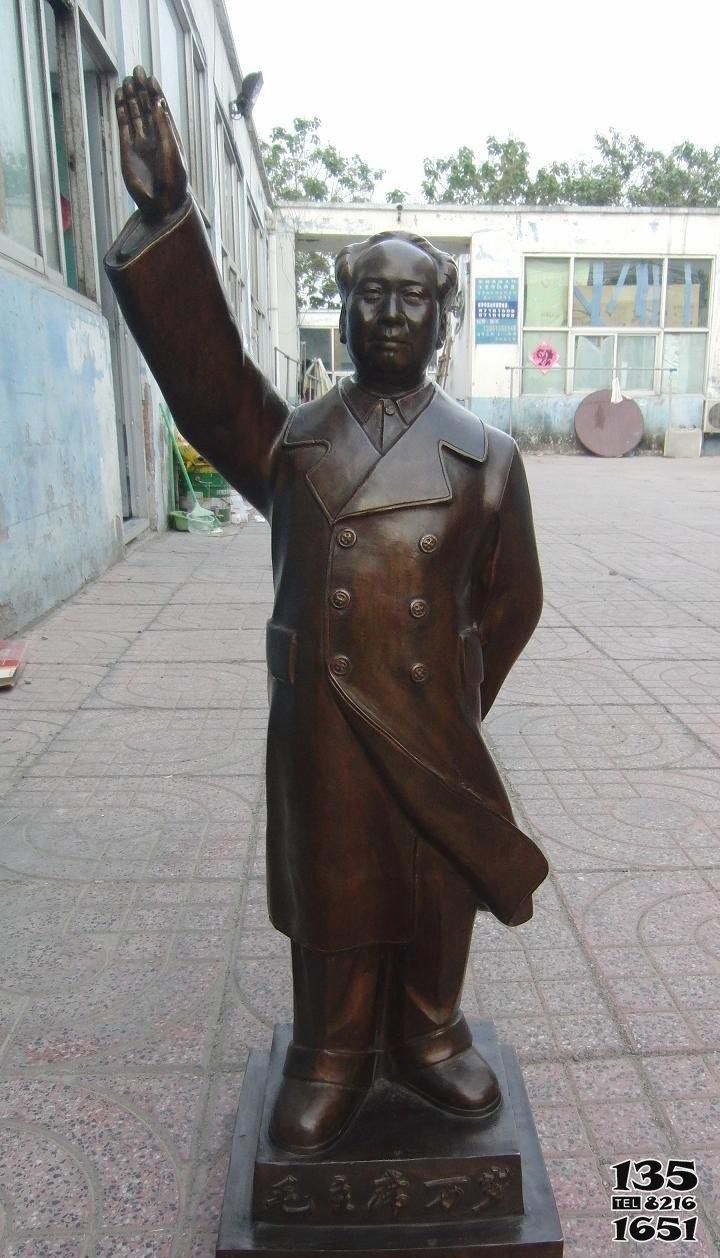毛泽东雕塑-景区创意铜雕挥手告别的毛泽雕塑高清图片