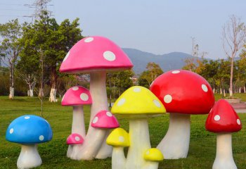 蘑菇雕塑-公园草坪卡通玻璃钢彩绘蘑菇雕塑
