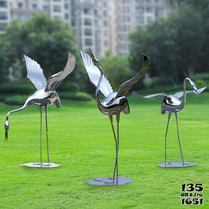 鹤雕塑-公园不锈钢镜面户外景观鹤雕塑