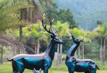 梅花鹿雕塑-户外景区创意玻璃钢彩绘大型景观装饰品摆件梅花鹿雕塑