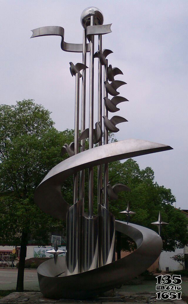鸽子雕塑-城市不锈钢抽象工艺飞行鸽子雕塑高清图片