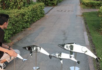 海豚雕塑-公园摆放四只抽象小号不锈钢海豚雕塑