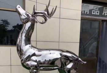 鹿雕塑-不锈钢镜面户外园林抬头的鹿雕塑
