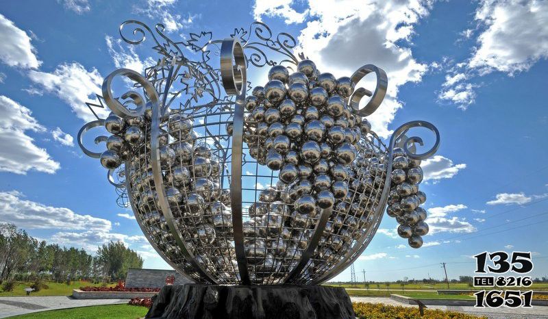 葡萄雕塑-城市大型镂空果盘不锈钢葡萄雕塑高清图片