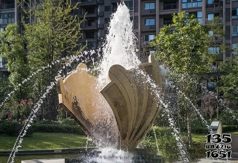喷泉雕塑-景区不锈钢抽象贝壳喷泉雕塑高清图片