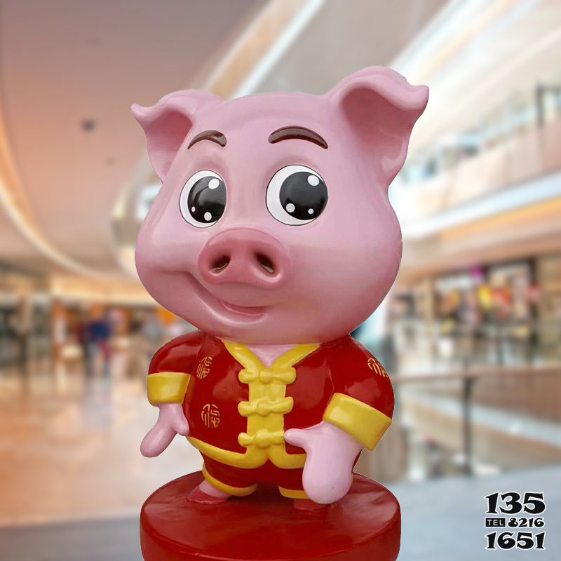 猪雕塑-商场一只呆萌卡通玻璃钢猪雕塑高清图片