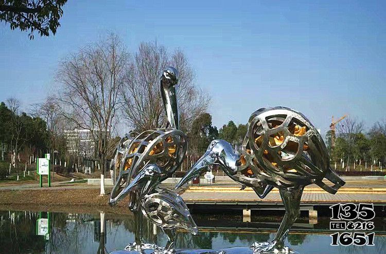 鹤雕塑-公园景区不锈钢镂空鹤雕塑