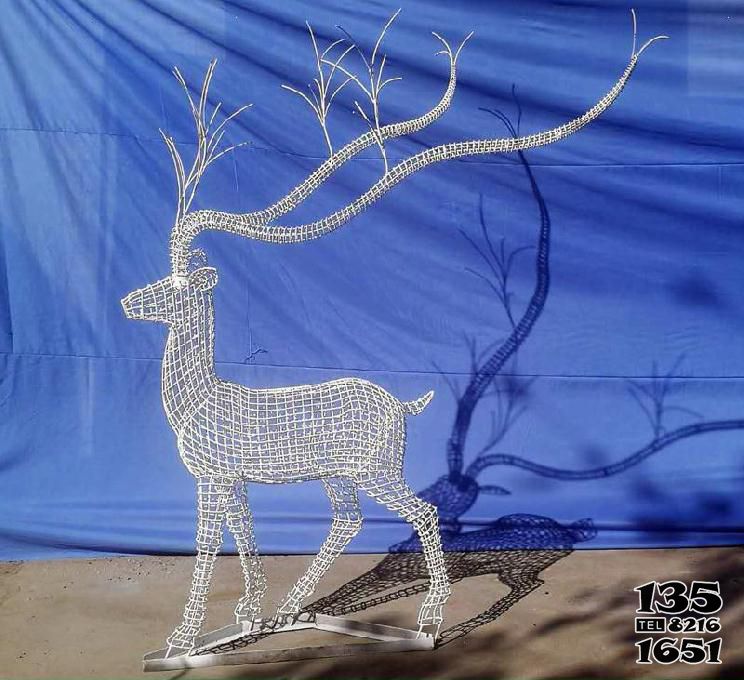 鹿雕塑-公园景区创意不锈钢镂空大型景观鹿雕塑