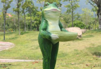 青蛙雕塑-广场玻璃钢站立的青蛙雕塑