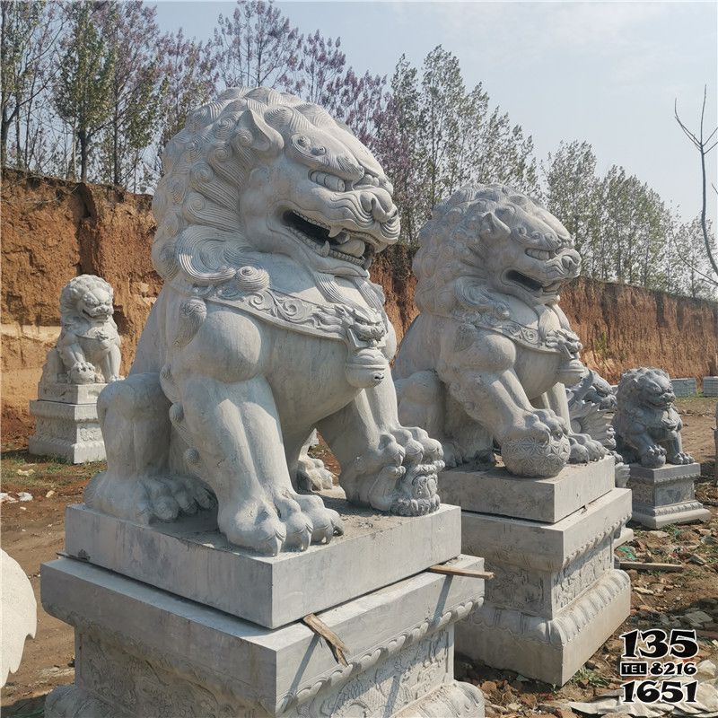 狮子雕塑-大型仿真动物石雕狮子雕塑高清图片